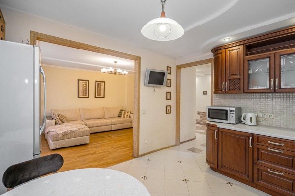 4-комнатная квартира по адресу Бурдейного ул., д. 18 - фото 6