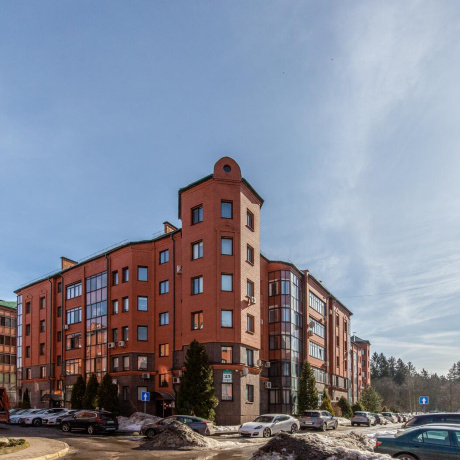 Фотография 5+ -комнатная квартира по адресу Стариновская ул., д. 23 - фото 1