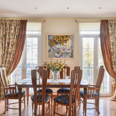 Фотография 5+ -комнатная квартира по адресу Захарова ул., д. 27 - фото 1