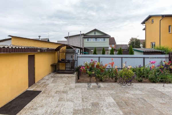 4-комнатная квартира по адресу Осенний 1-й пер., д. 8 - фото 2