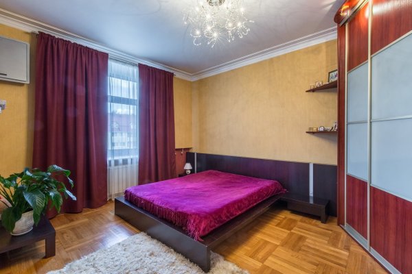 4-комнатная квартира по адресу Маяковского ул., д. 160 - фото 4