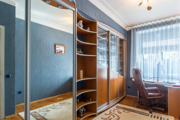 4-комнатная квартира по адресу Маяковского ул., д. 160 - фото 16