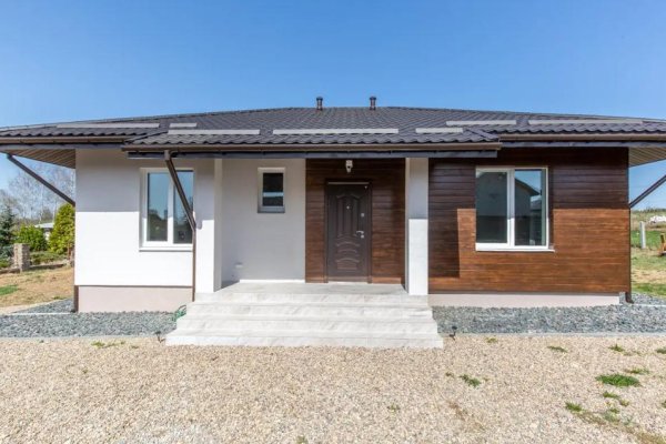 Продается коттедж д. Новашино, Центральная ул. - фото 1