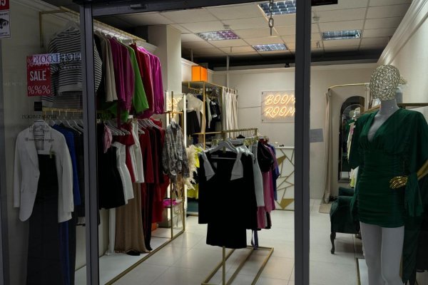 Магазин женской одежды в центре Минска - фото 1