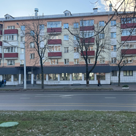 Фотография Предлагается в продажу помещение торгового назначения 688,4 метров квадратных в локации с высокой проходимостью по адресу ул. Веры Хоружей, 15 - фото 1