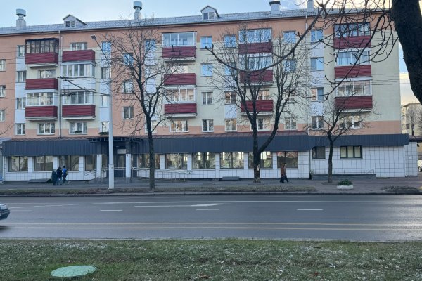 Предлагается в продажу помещение торгового назначения 688,4 метров квадратных в локации с высокой проходимостью по адресу ул. Веры Хоружей, 15 - фото 1