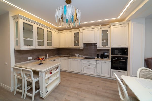 3-комнатная квартира по адресу Победителей просп., д. 135 к. В - фото 1