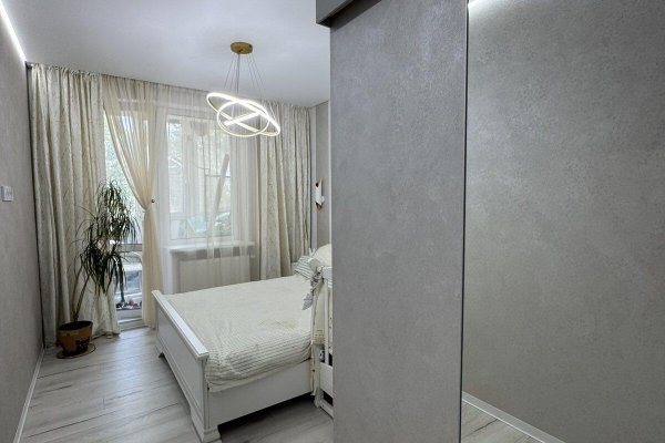 2-комнатная квартира по адресу Дзержинского просп., д. 21 - фото 7