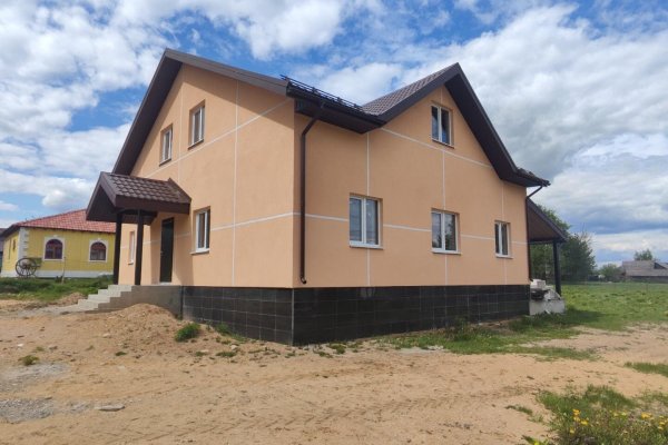 Продается дом д. Смольница, Полевая ул. - фото 1