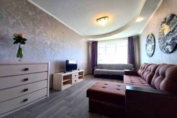 1-комнатная квартира по адресу Алтайская ул., д. 102 к. 1 - фото 1