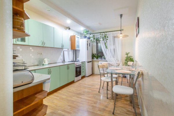 3-комнатная квартира по адресу Бакинская ул., д. 18 к. 1 - фото 1