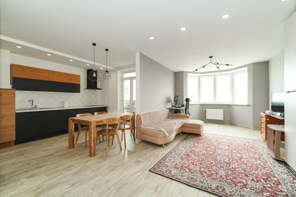 3-комнатная квартира по адресу Кольцова ул., д. 37 - фото 1