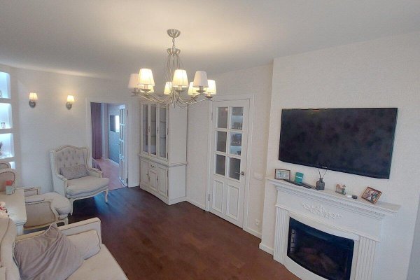 3-комнатная квартира по адресу Малинина ул., д. 30 - фото 1