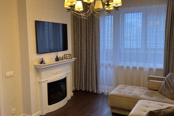 3-комнатная квартира по адресу Малинина ул., д. 30 - фото 1