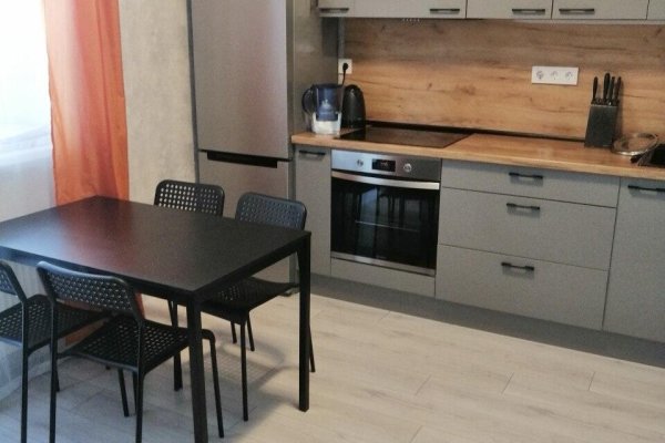 3-комнатная квартира по адресу Мястровская ул., д. 19 - фото 1