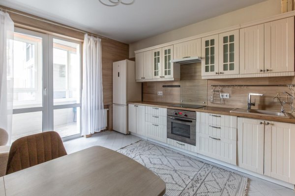 3-комнатная квартира по адресу Нововиленская ул., д. 31 - фото 1