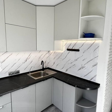 Фотография 4-комнатная квартира по адресу Ландера ул., д. 72 к. 1 - фото 1