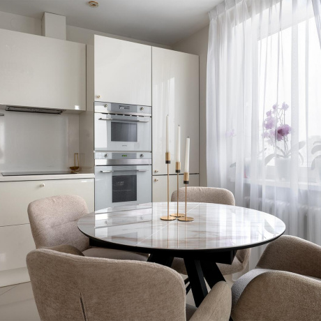 Фотография 4-комнатная квартира по адресу Машерова просп., д. 43 - фото 1