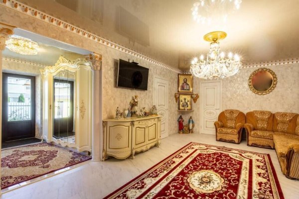 4-комнатная квартира по адресу Осенний 1-й пер., д. 8 - фото 1