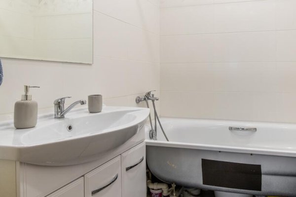 2-комнатная квартира по адресу Братская ул., д. 2 - фото 17