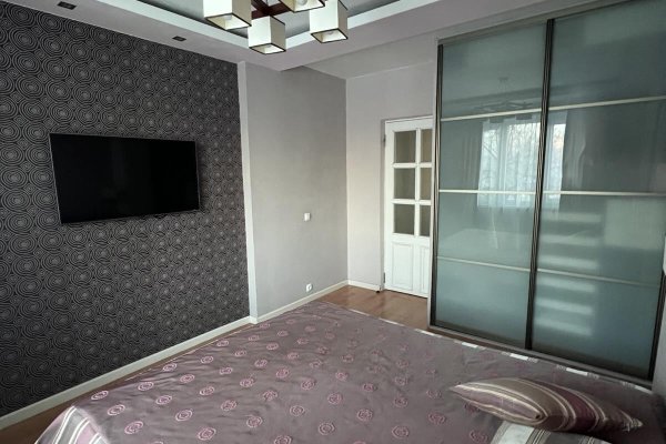 3-комнатная квартира по адресу Малинина ул., д. 30 - фото 6