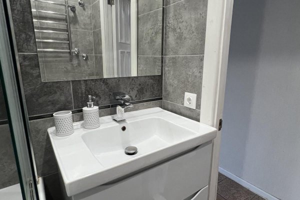 3-комнатная квартира по адресу Малинина ул., д. 30 - фото 20