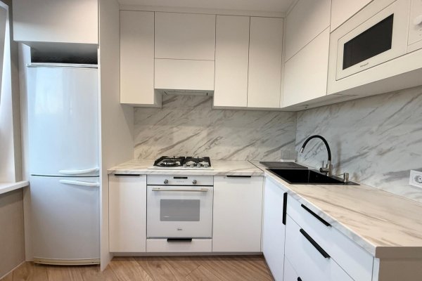 3-комнатная квартира по адресу Нестерова ул., д. 72 - фото 2