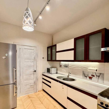 Фотография 3-комнатная квартира по адресу Пономарева ул., д. 9 - фото 2