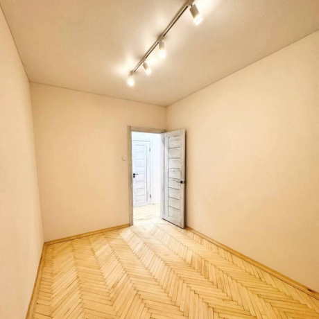 Фотография 3-комнатная квартира по адресу Пономарева ул., д. 9 - фото 11