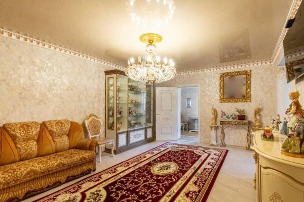 4-комнатная квартира по адресу Осенний 1-й пер., д. 8 - фото 2
