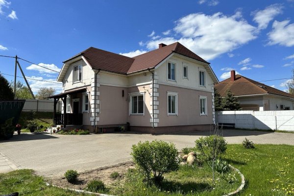 Продается коттедж аг. Ждановичи, Быкова Василя ул. - фото 1