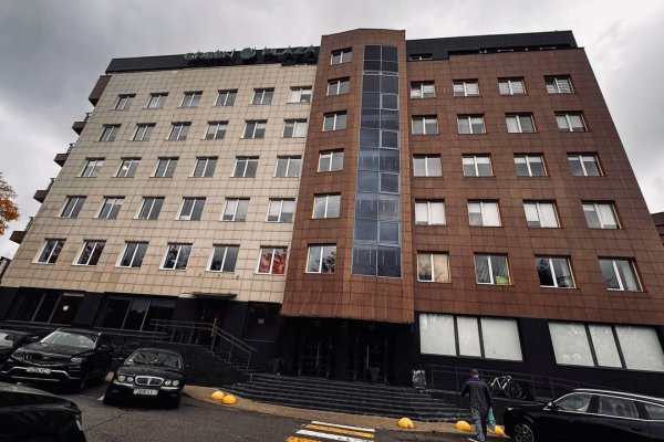 Продается офисное помещение по адресу г. Минск, Бирюзова ул., д. 10 к. А - фото 1