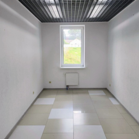 Фотография Компактное помещение 16.4 м.кв. возле метро, 2 этаж - фото 2