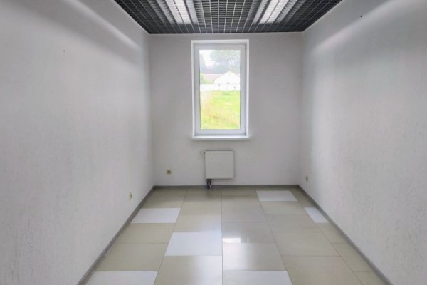 Компактное помещение 16.4 м.кв. возле метро, 2 этаж - фото 2