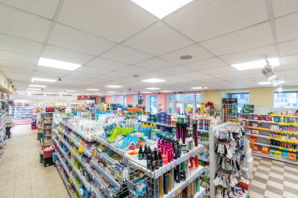 Торговое помещение 234 м.кв. на 1 этаже возле ст.м. Академия наук - фото 1