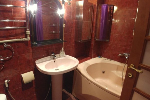 3-комнатная квартира по адресу ЗАХАРОВА, 34 - фото 14