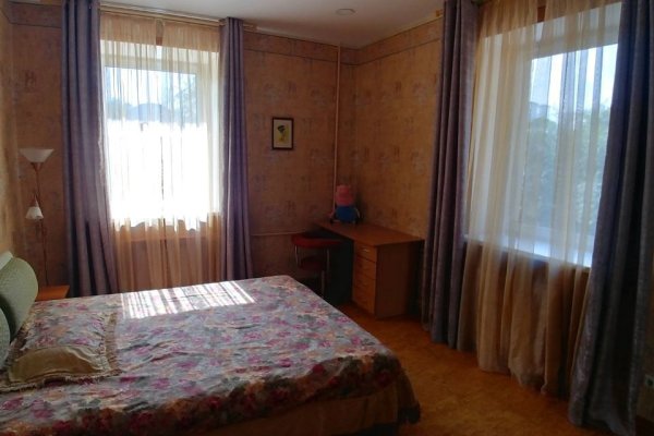 3-комнатная квартира по адресу ЗАХАРОВА, 34 - фото 10