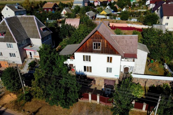 Продается 2-ух этажный дом с двумя раздельными входами в коттеджном посёлке д.Ельница - фото 1
