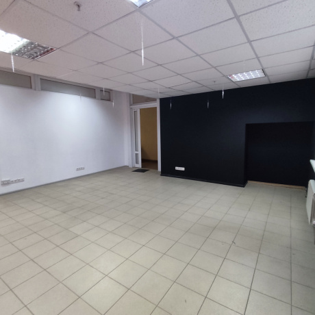 Фотография Продам торгово-административное помещение 32,2 кв. метро 30 метров - фото 5