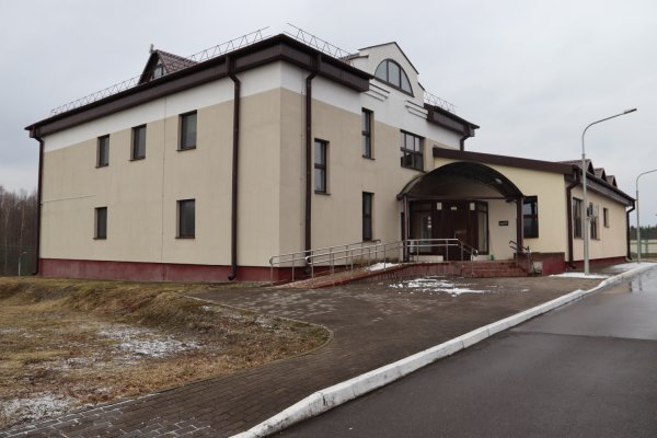 Продаётся здание базы отдыха с земельным участком в Логойском районе  - фото 2