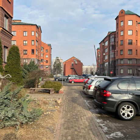 Фотография Продается Офис в цокольном этаже жилого дома квартала &quot;Ясный бор&quot;. - фото 10
