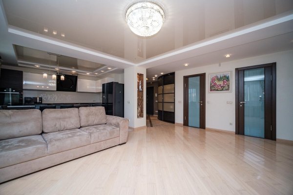 3-комнатная квартира по адресу Бурдейного ул., д. 20 - фото 1