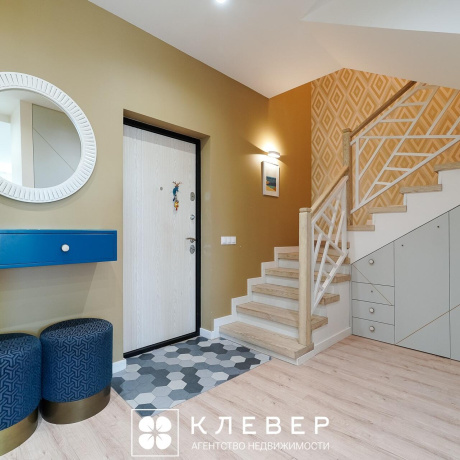 Фотография 4-комнатная квартира по адресу Дзержинского просп., д. 127 - фото 1