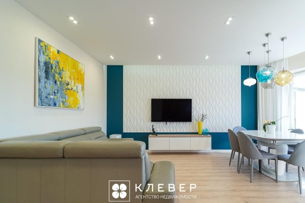 4-комнатная квартира по адресу Дзержинского просп., д. 127 - фото 1