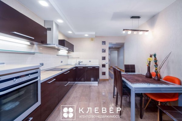 4-комнатная квартира по адресу Жуковского ул., д. 4 - фото 1