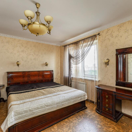 Фотография 5+ -комнатная квартира по адресу Лопатина ул., д. 5 - фото 3