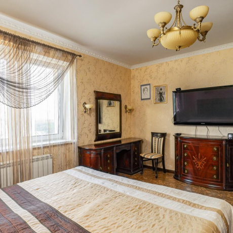 Фотография 5+ -комнатная квартира по адресу Лопатина ул., д. 5 - фото 12