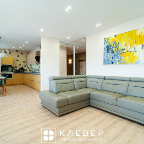 Фотография 4-комнатная квартира по адресу Дзержинского просп., д. 127 - фото 2