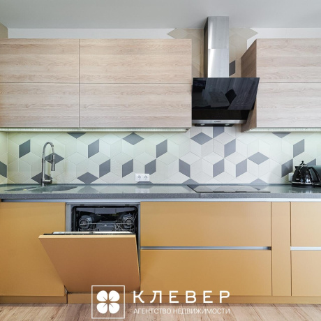 Фотография 4-комнатная квартира по адресу Дзержинского просп., д. 127 - фото 9