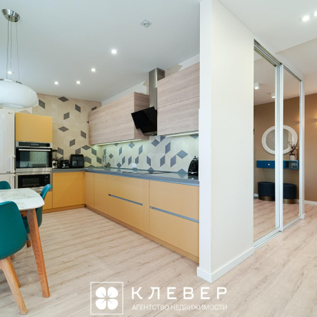 Фотография 4-комнатная квартира по адресу Дзержинского просп., д. 127 - фото 11